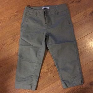 D. Jeans Capris size 4